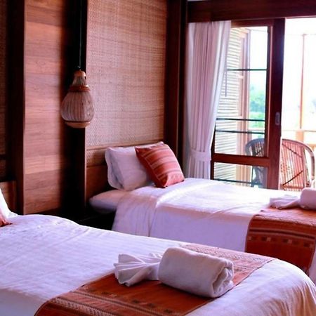 River Bank Resort Mae Sariang Eksteriør billede