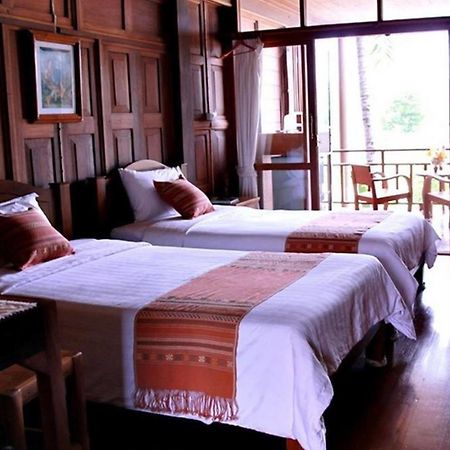 River Bank Resort Mae Sariang Eksteriør billede